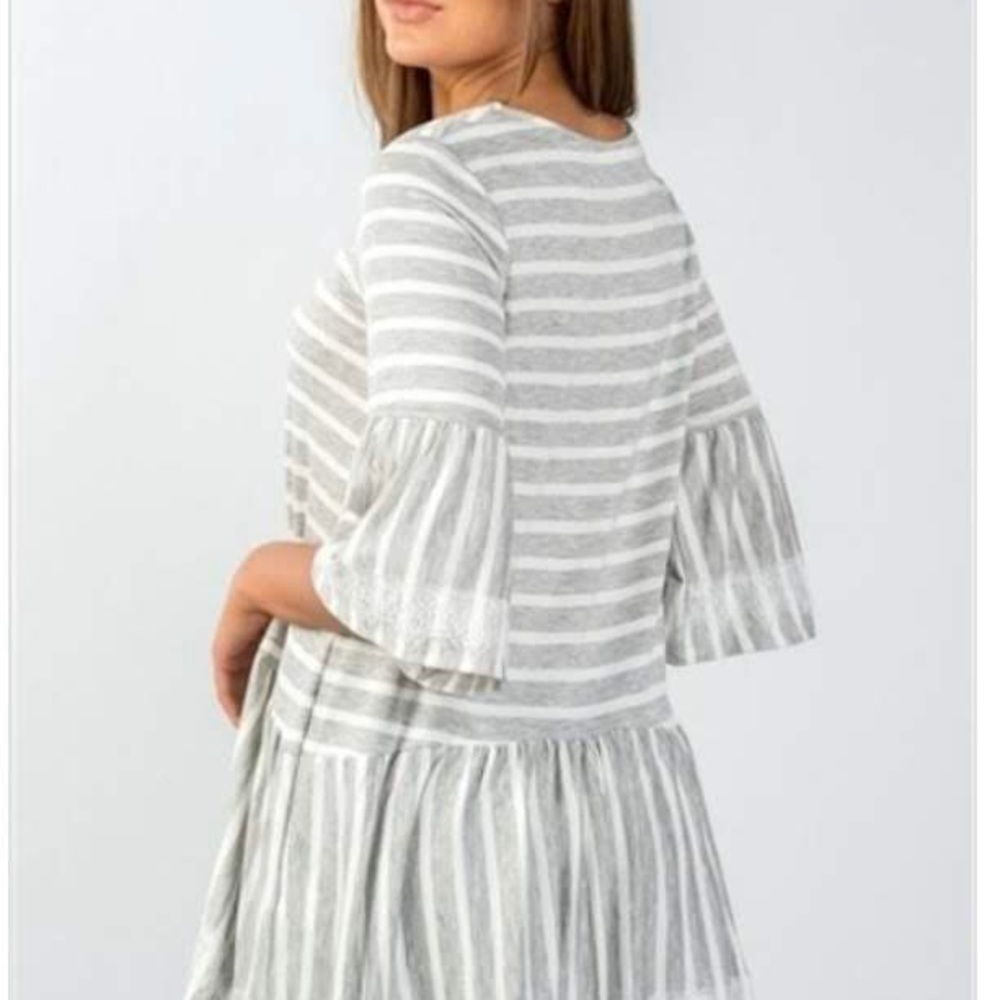 White and Gray striped tunic